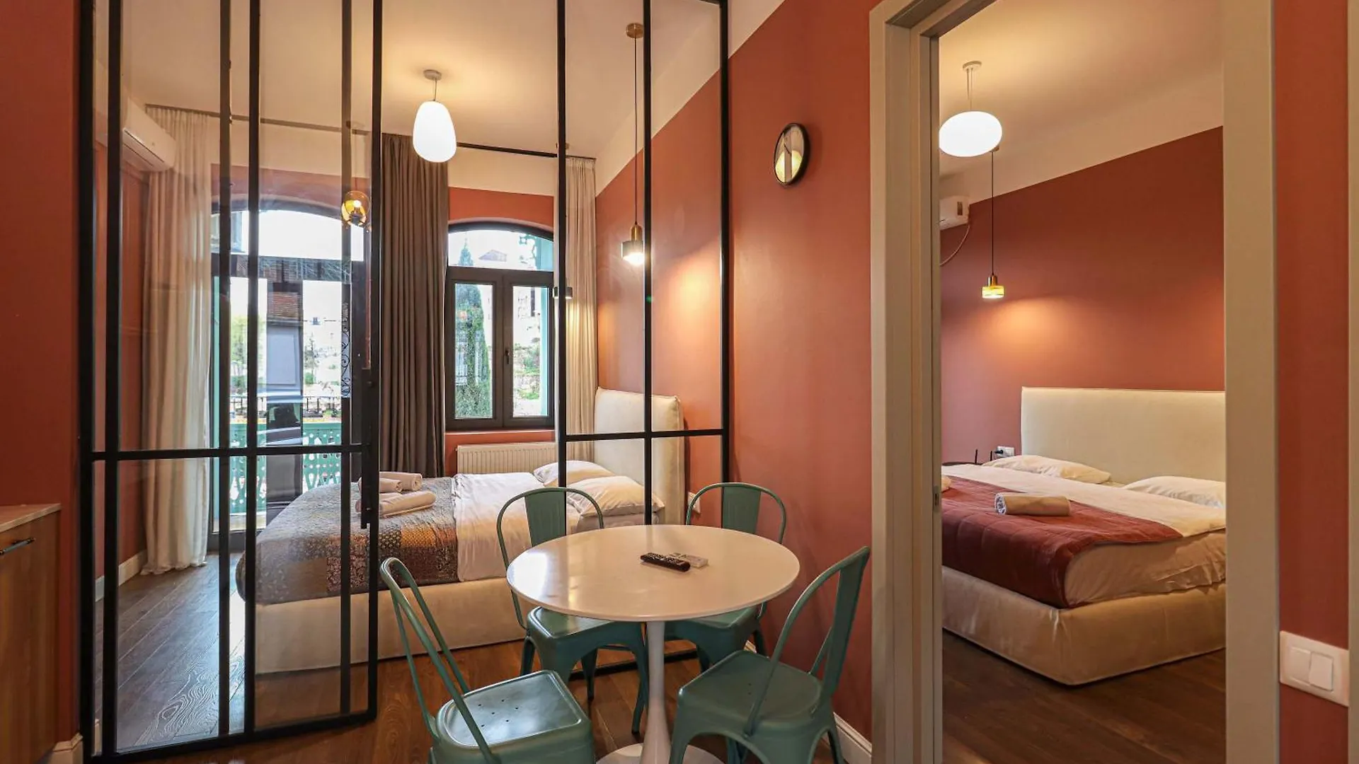 Stunning 2Br Apartment In Abanotubani- By Wehost Tbilisi