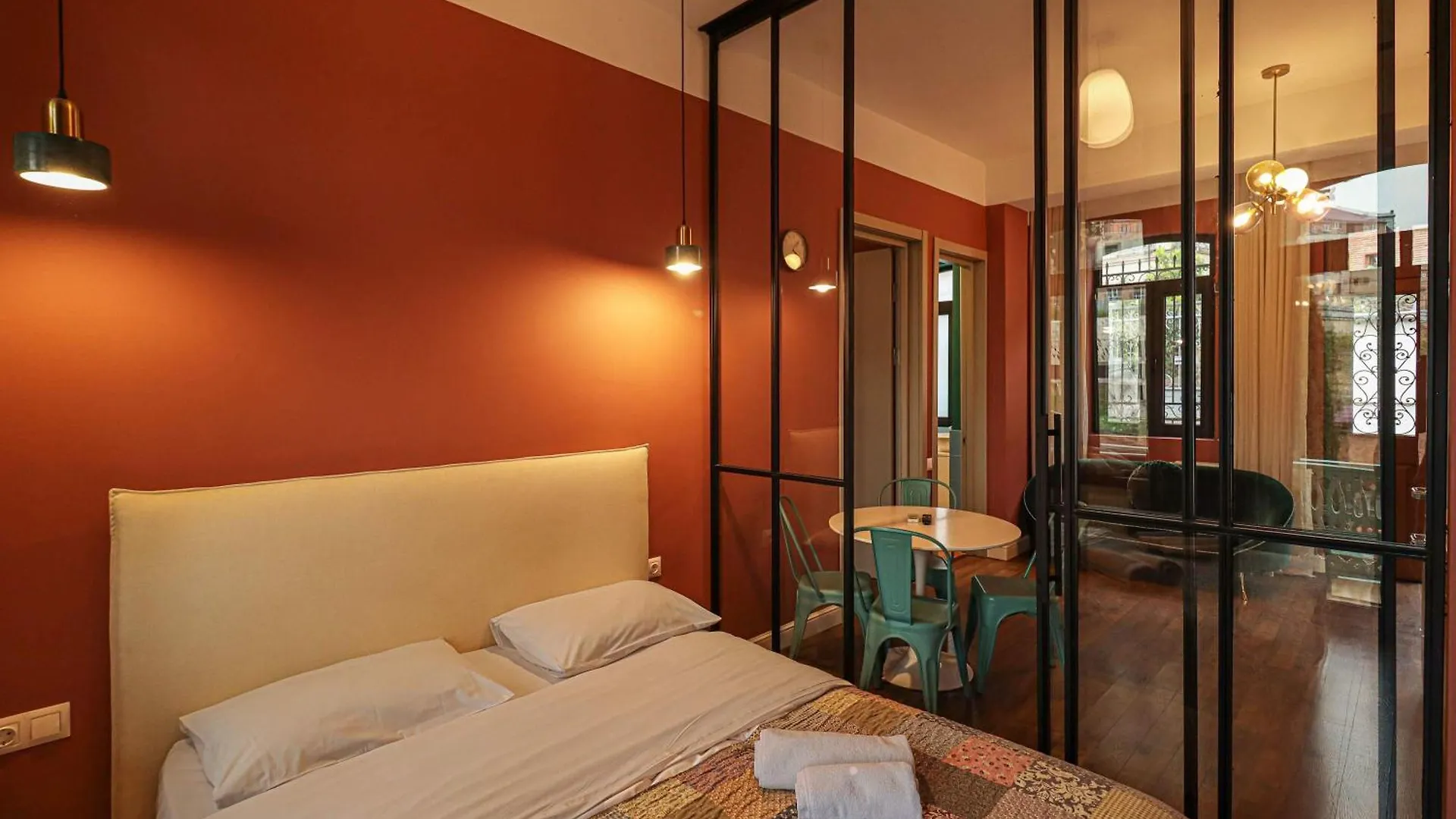 Stunning 2Br Apartment In Abanotubani- By Wehost Tbilisi 0*,