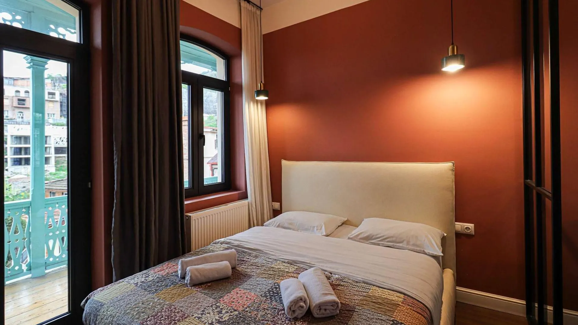 Stunning 2Br Apartment In Abanotubani- By Wehost Tbilisi